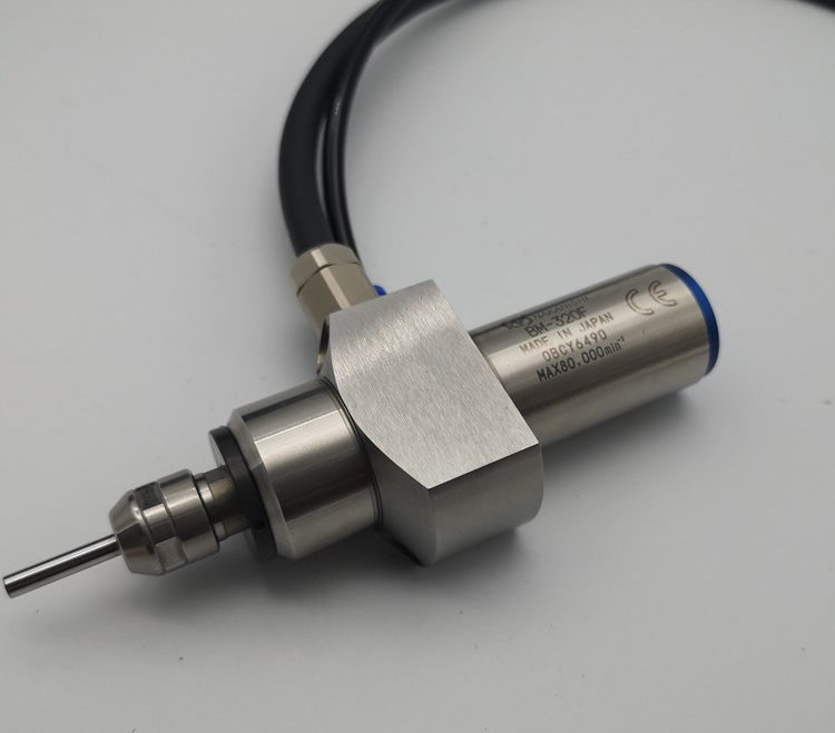 高频铣BM-320F.jpg 高频铣BM-320F.jpg