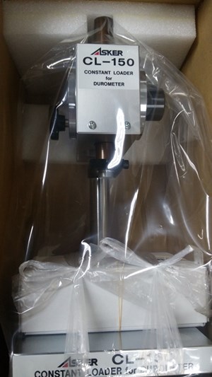 橡胶硬度测试台CL-150.jpg 橡胶硬度测试台CL-150.jpg
