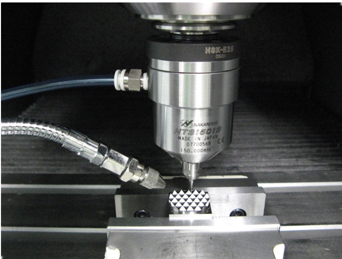 CNC加工中心增速头.jpg CNC加工中心增速头.jpg