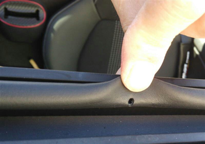 汽车密封条钻孔案例.png 汽车密封条钻孔案例.png