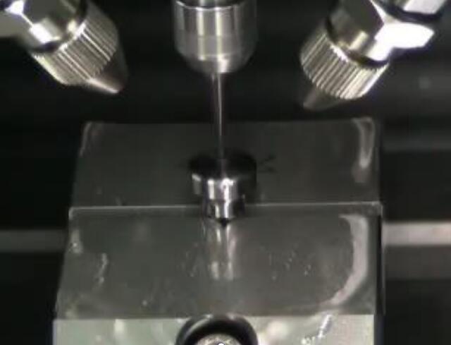 高频铣梅花铣削加工.jpg 高频铣梅花铣削加工.jpg