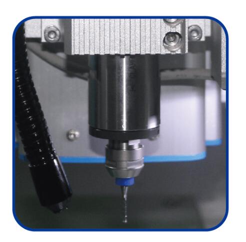 铣刀分板机主轴.jpg 铣刀分板机主轴.jpg