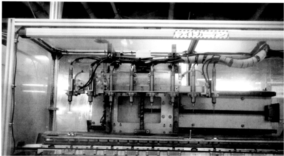 多轴钻孔机.png 多轴钻孔机.png