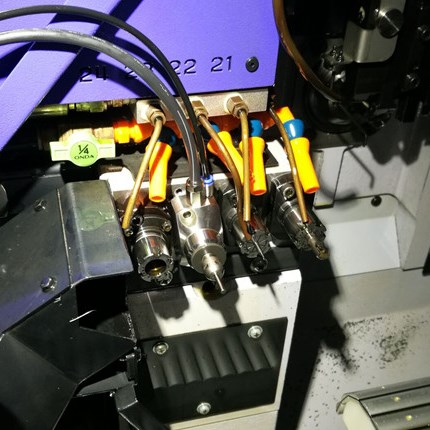 钛合金骨钉梅花铣削.jpg 钛合金骨钉梅花铣削.jpg