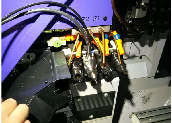 高频铣RBZ-20F安装.jpg 高频铣RBZ-20F安装.jpg