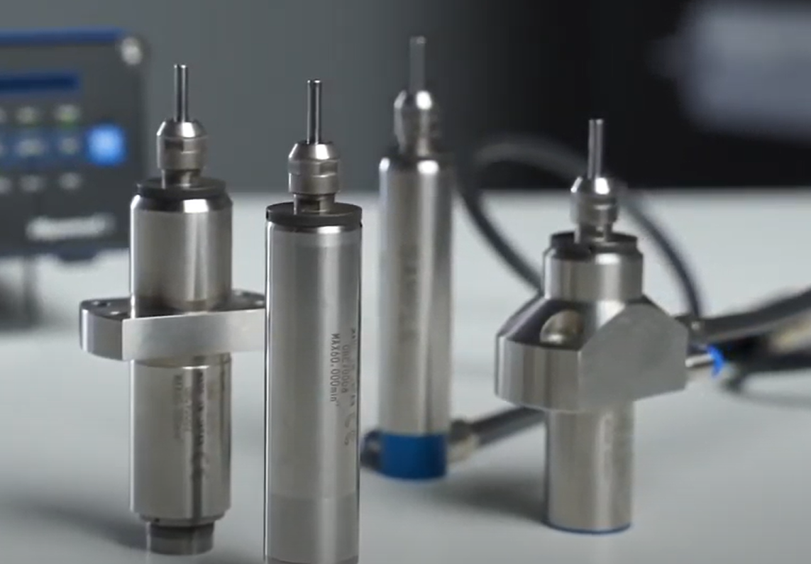 <a href='/zouxinjigaopinx.htm' class='keys' title='点击查看关于高频铣的相关信息' target='_blank'>高频铣</a>彩博888动力头.png