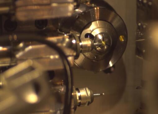 高频铣BM-322FL.jpg 高频铣BM-322FL.jpg