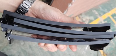 聚氨酯塑料切割.jpg 聚氨酯塑料切割.jpg