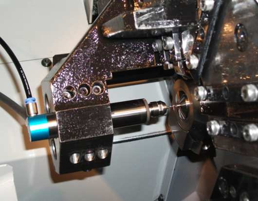 <a href='/zouxinjigaopinx.htm' class='keys' title='点击查看关于高频铣的相关信息' target='_blank'>高频铣</a>BM-319.png