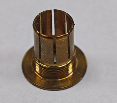 充电桩铜插孔无毛刺加工.jpg 充电桩铜插孔无毛刺加工.jpg