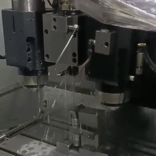 msiy-62中心出水<a href='gaosuzhuzhou.htm' class='keys' title='点击查看关于电主轴的相关信息' target='_blank'>电主轴</a>.png msiy-62中心出水电主轴.png