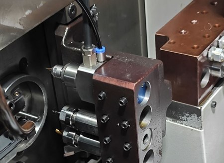 走心机加装<a href='/zouxinjigaopinx.htm' class='keys' title='点击查看关于高频铣的相关信息' target='_blank'>高频铣</a>.jpg